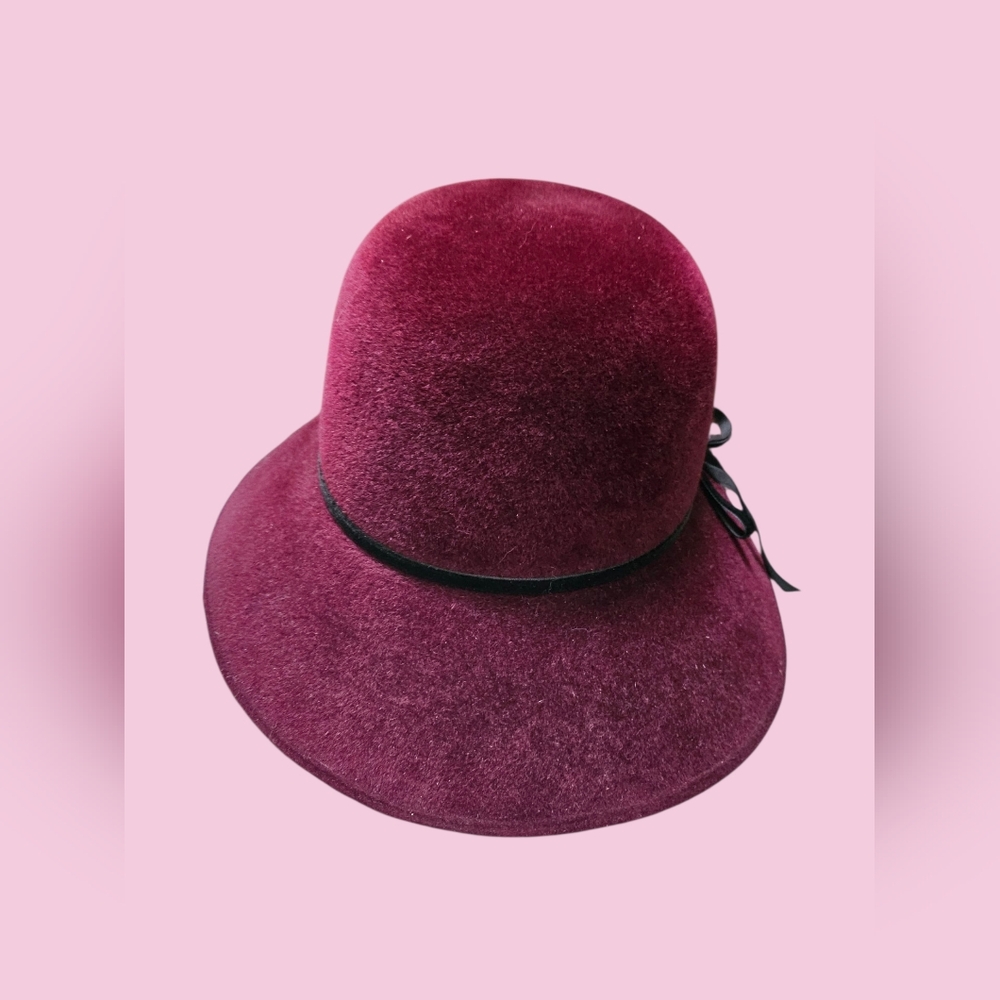 Helen Kaminski Australia Vintage Elegant Deep Cranberry Velvet Cloche Hat